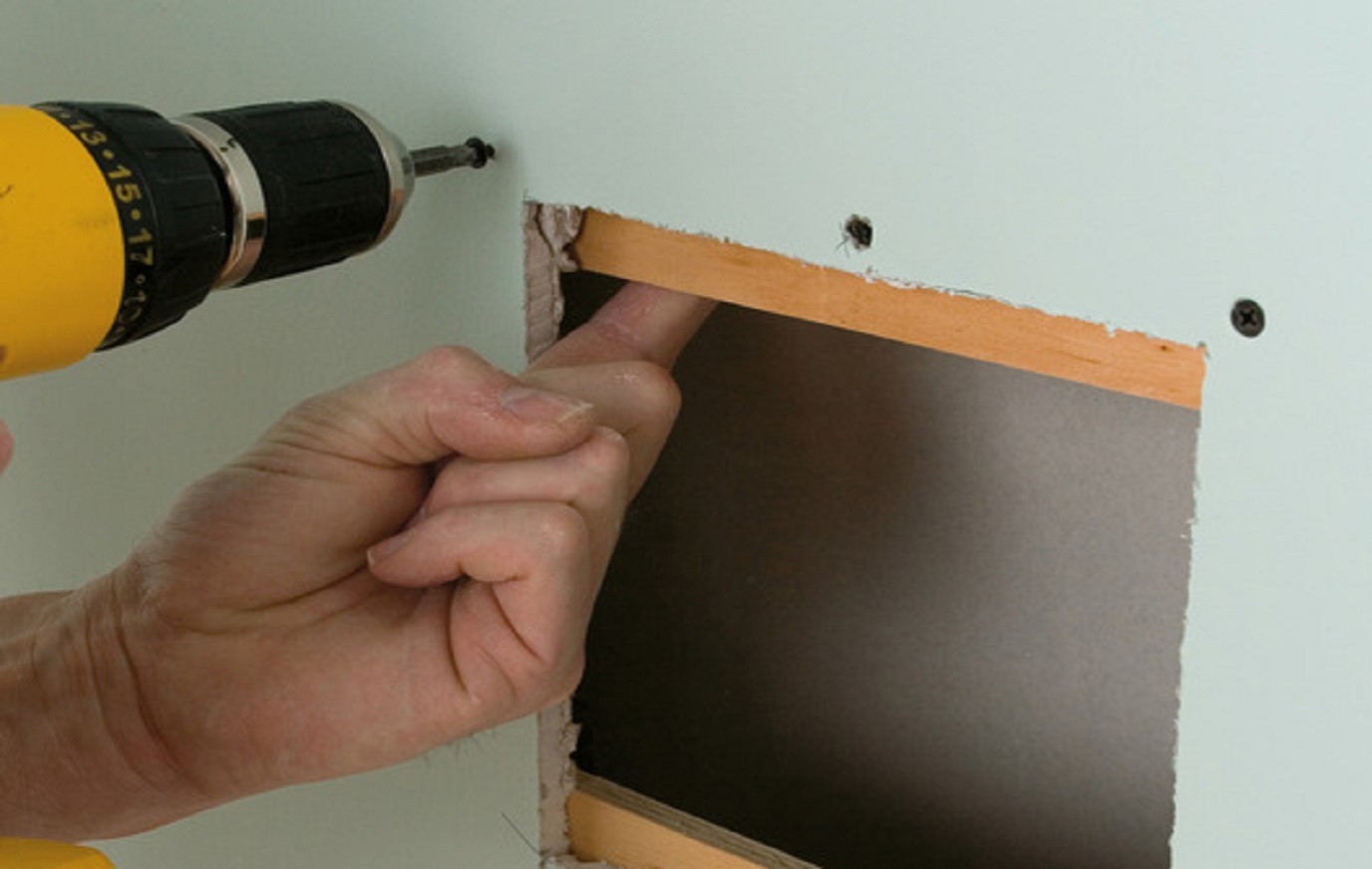 How to Repair Drywall - DIY